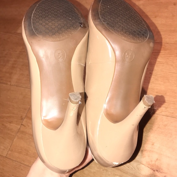 Mossimo for Target Tan Heels - Picture 5 of 6